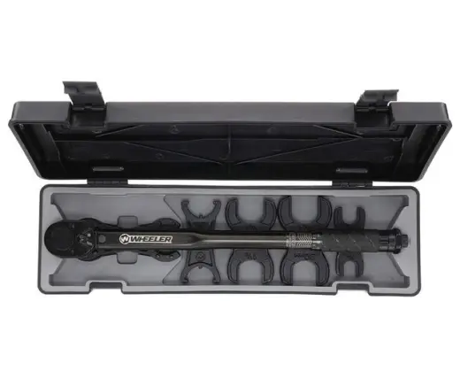 XL FAT Wrench With Complete AR-15 Crowfoot Set A Wheeler XL F.A.T. csőkulcs teljes Crowfoot készlettel a tökéletes készlet az otthoni vagy professzionális fegyverkészítők számára, akik AR-15-ösöket és LR-308-asokat szeretnének építeni mil-spec vagy utángyártott alkatrészekkel.